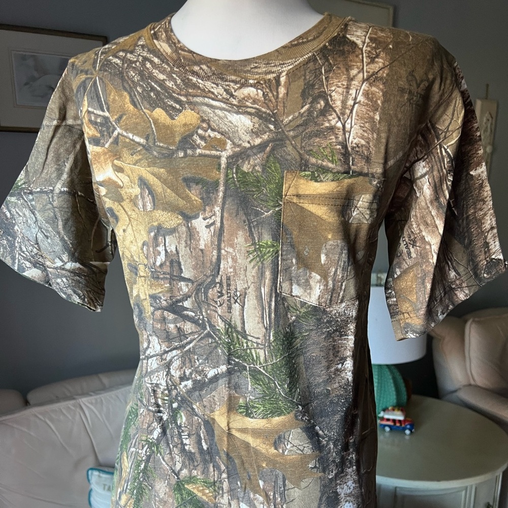 Realtree Berne camo t-shirt Boys L